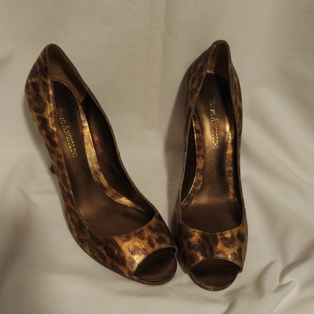 Leopard Print Elegant Heals